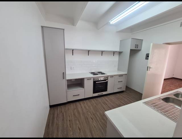 2 bed property to rent in WORCESTER CENTRAL